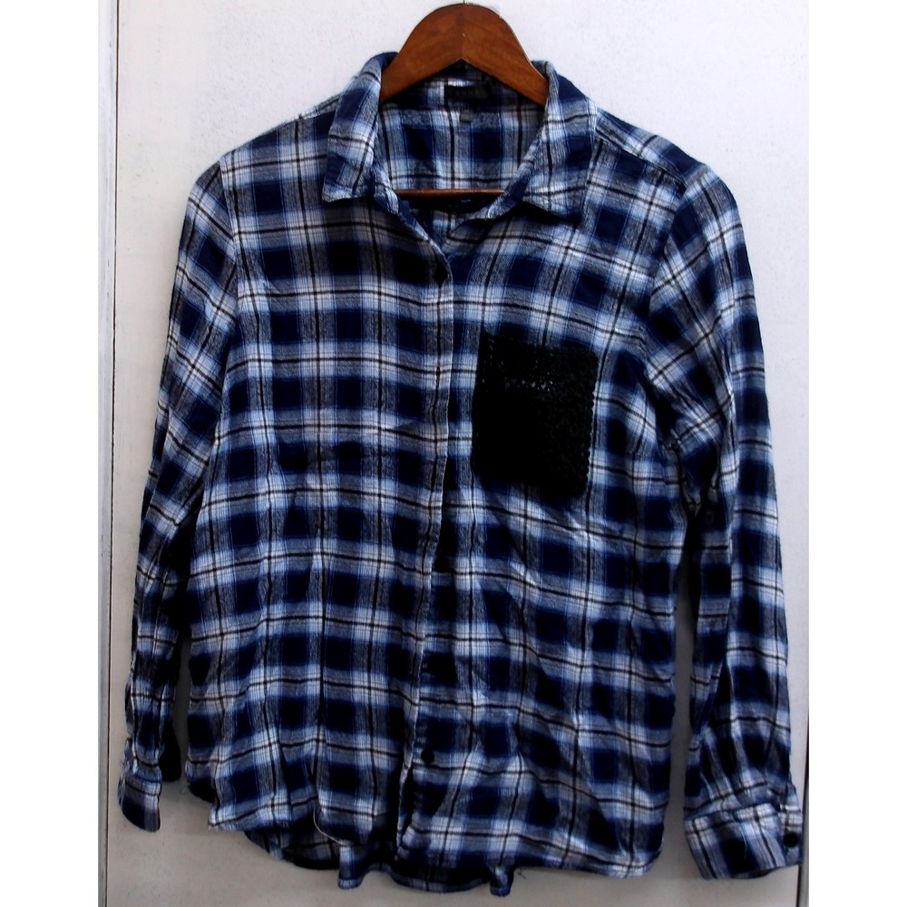 Womens Blue Plaid Flannel Shirt with Black Crochet Pocket Detail Size‎ XL / #167